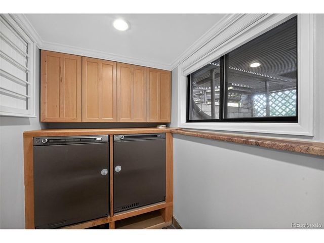 1820 Glen Ayr Dr, Lakewood, CO 80215