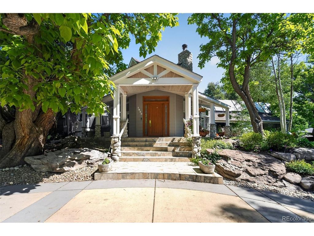 1820 Glen Ayr Dr, Lakewood, CO 80215
