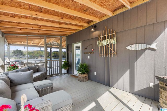 992 DAVIS ACRES DRIVE, Alpine, AL 35014