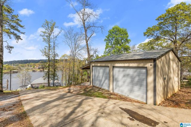 992 DAVIS ACRES DRIVE, Alpine, AL 35014