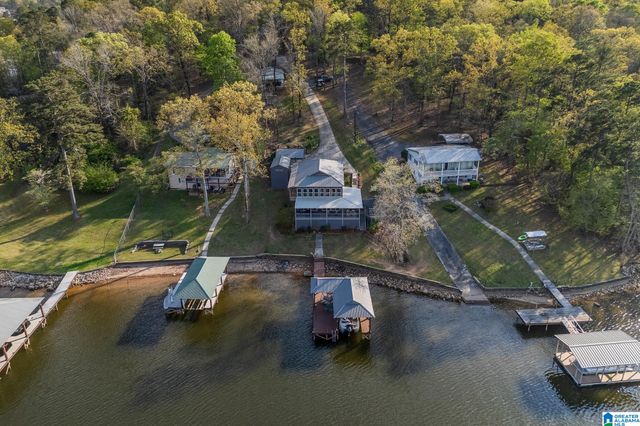 992 DAVIS ACRES DRIVE, Alpine, AL 35014