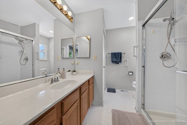 871 Brandt Drive, Lake In The Hills, IL 60156
