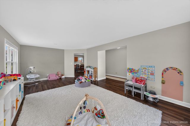 871 Brandt Drive, Lake In The Hills, IL 60156