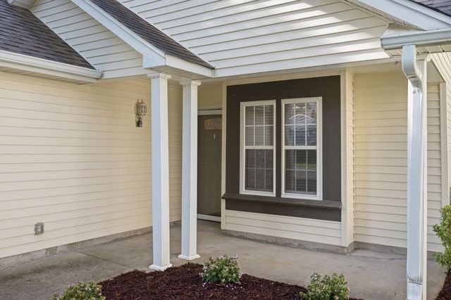 2014 Mansker Dr, Goodlettsville, TN 37072