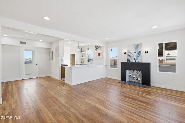 3710 Frankfort Avenue, El Paso, TX 79930