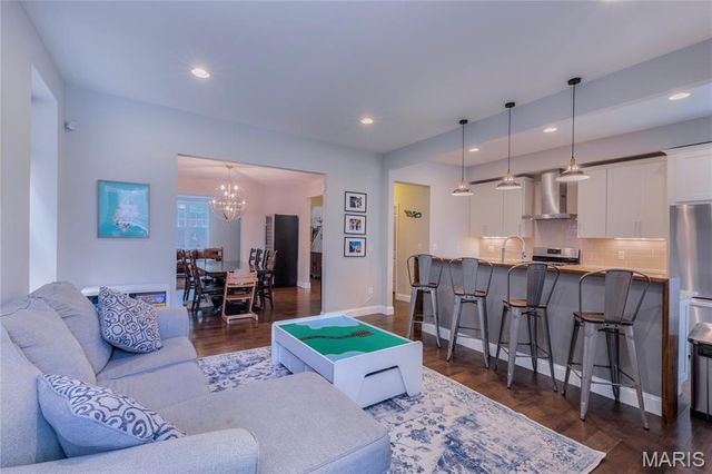 3865 Connecticut Street, St Louis, MO 63116