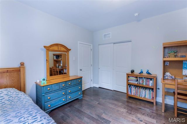 3865 Connecticut Street, St Louis, MO 63116