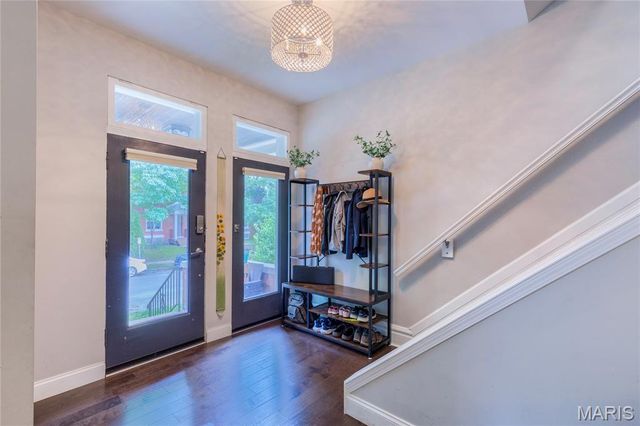 3865 Connecticut Street, St Louis, MO 63116