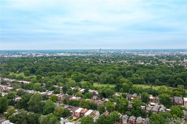 3865 Connecticut Street, St Louis, MO 63116