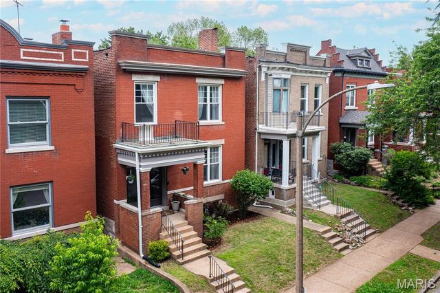 3865 Connecticut Street, St Louis, MO 63116