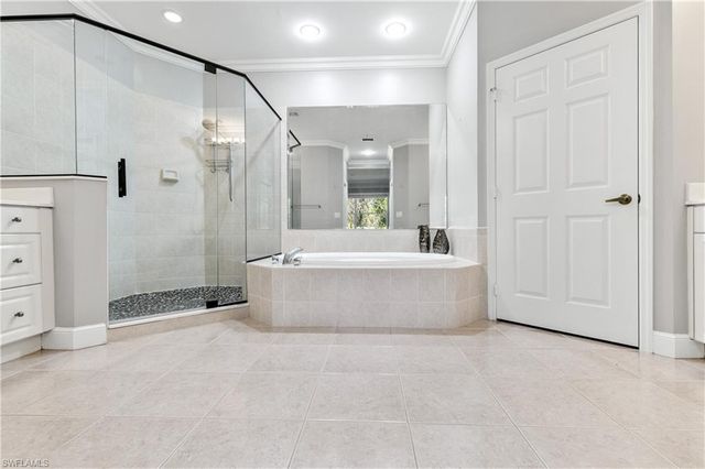 18900 Bay Woods Lake DR 203, Fort Myers, FL 33908