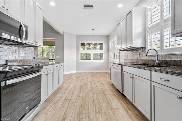 18900 Bay Woods Lake DR 203, Fort Myers, FL 33908