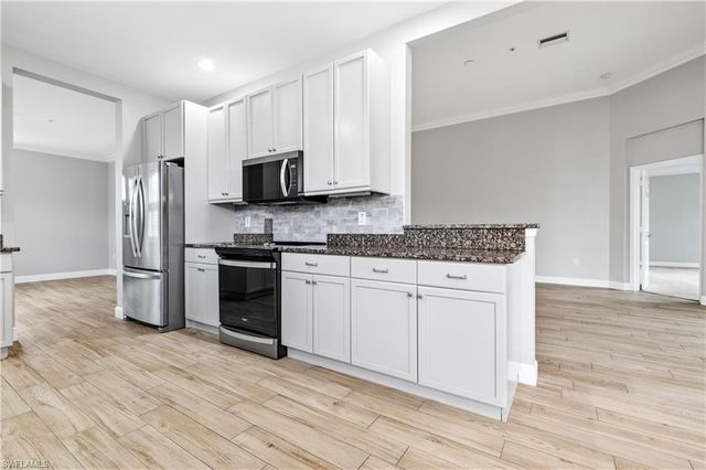 18900 Bay Woods Lake DR 203, Fort Myers, FL 33908