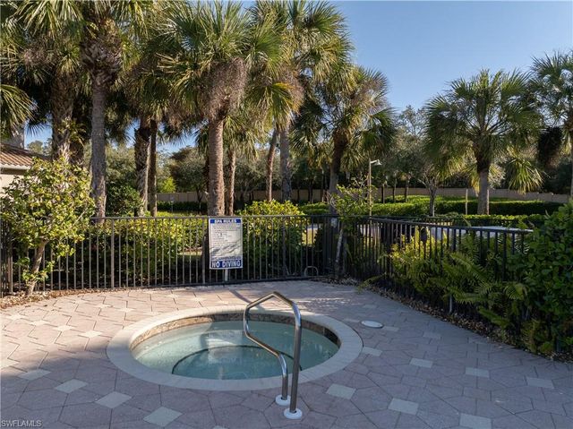 18900 Bay Woods Lake DR 203, Fort Myers, FL 33908