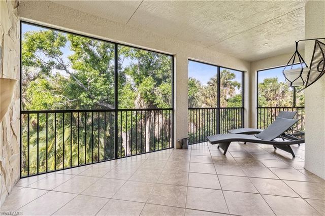 18900 Bay Woods Lake DR 203, Fort Myers, FL 33908