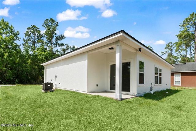 108 BARCELONA Street, East Palatka, FL 32131