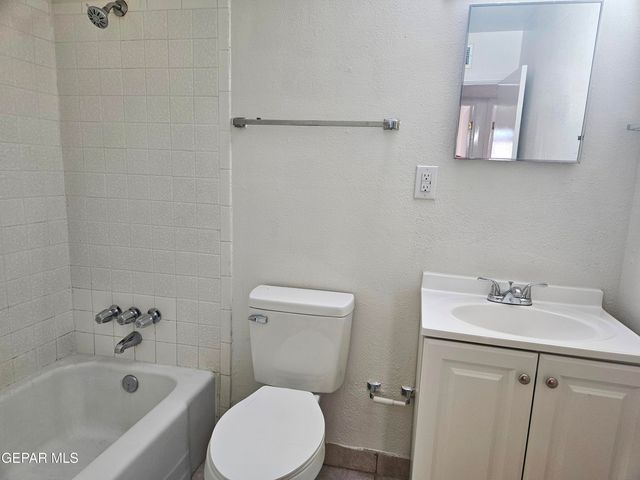 517 DE SOTO Avenue, El Paso, TX 79912