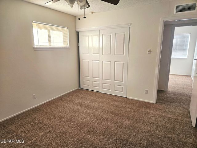 517 DE SOTO Avenue, El Paso, TX 79912