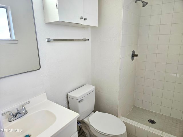 517 DE SOTO Avenue, El Paso, TX 79912