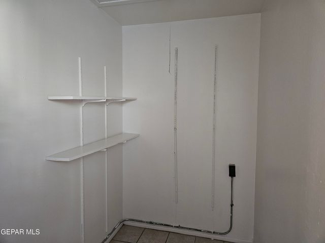 517 DE SOTO Avenue, El Paso, TX 79912