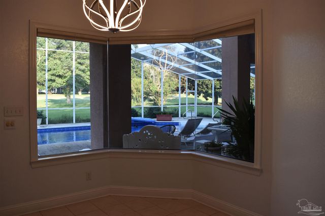 5542 Oakmont Dr, Pace, FL 32571