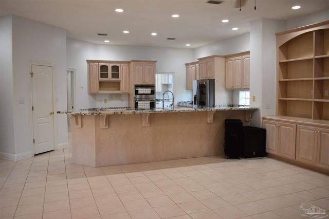 5542 Oakmont Dr, Pace, FL 32571