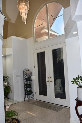 5542 Oakmont Dr, Pace, FL 32571