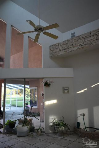 5542 Oakmont Dr, Pace, FL 32571