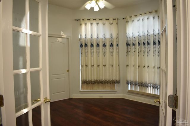 5542 Oakmont Dr, Pace, FL 32571