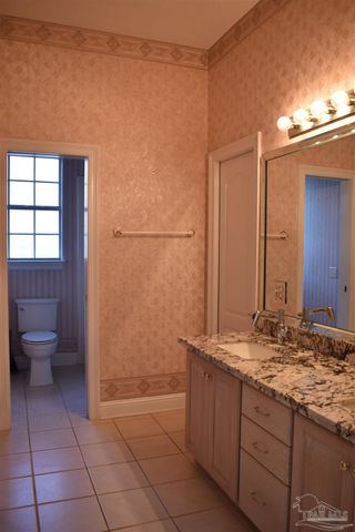 5542 Oakmont Dr, Pace, FL 32571