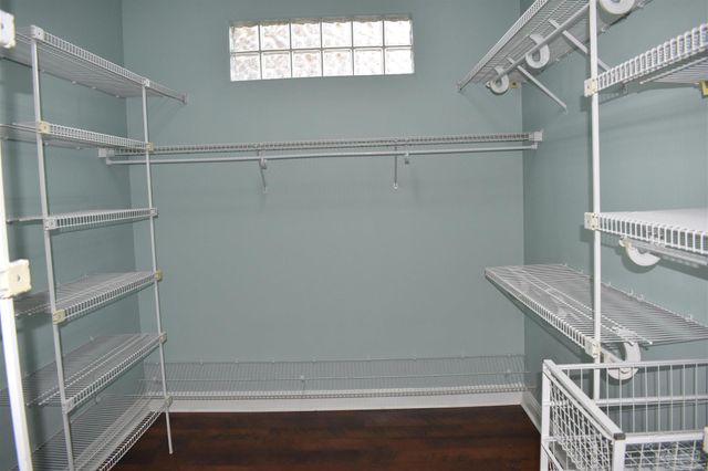 5542 Oakmont Dr, Pace, FL 32571