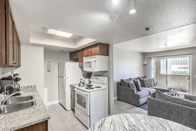 4200 South Valley View Boulevard 2081, Las Vegas, NV 89103