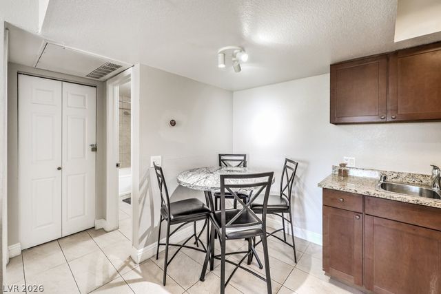 4200 South Valley View Boulevard 2081, Las Vegas, NV 89103