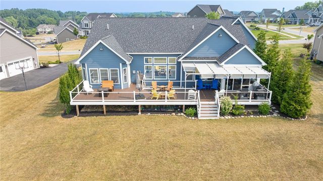 15 Lexton Way, Pittsford, NY 14534