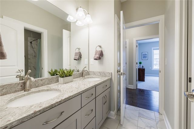 15 Lexton Way, Pittsford, NY 14534