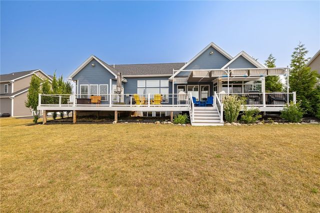 15 Lexton Way, Pittsford, NY 14534