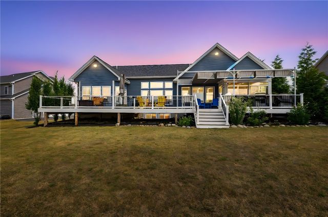 15 Lexton Way, Pittsford, NY 14534