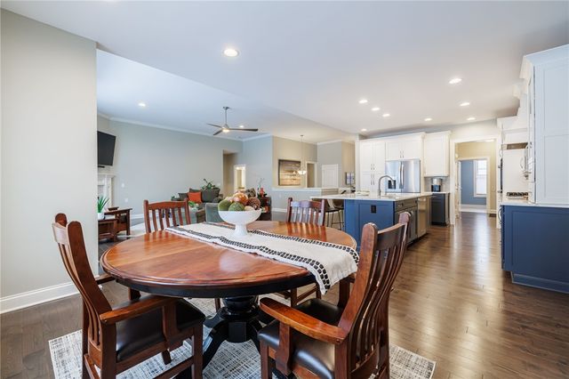 15 Lexton Way, Pittsford, NY 14534