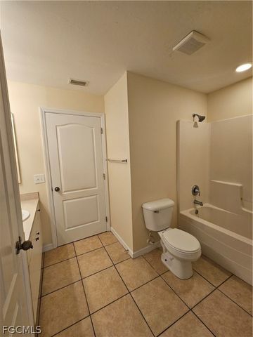 2804 66th ST W, Lehigh Acres, FL 33971