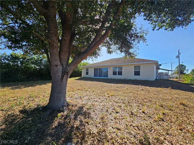 2804 66th ST W, Lehigh Acres, FL 33971
