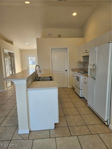 2804 66th ST W, Lehigh Acres, FL 33971