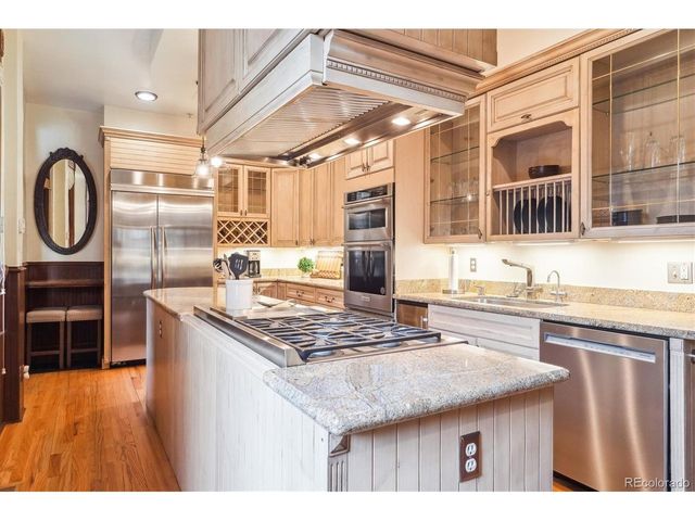 1022 N Pearl St 101, Denver, CO 80203