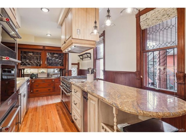 1022 N Pearl St 101, Denver, CO 80203