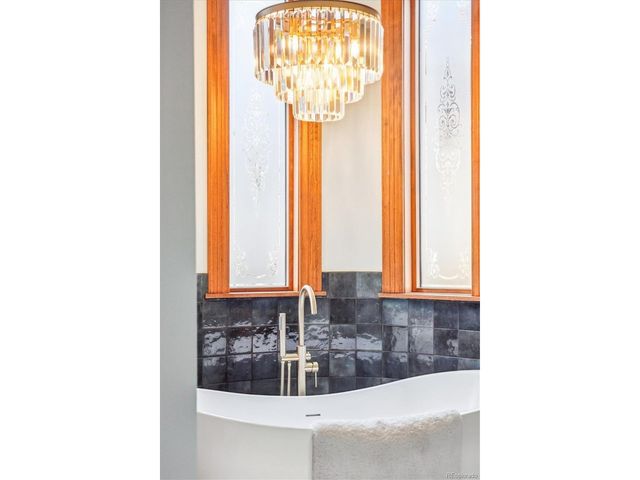1022 N Pearl St 101, Denver, CO 80203