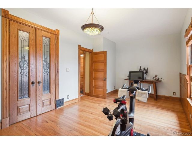 1022 N Pearl St 101, Denver, CO 80203