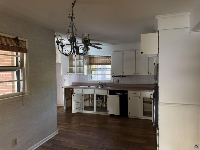 308 Forest Hill Drive, Warner Robins, GA 31088