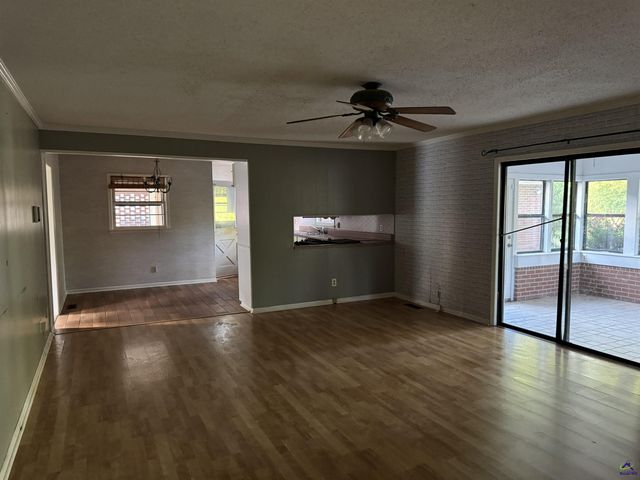 308 Forest Hill Drive, Warner Robins, GA 31088