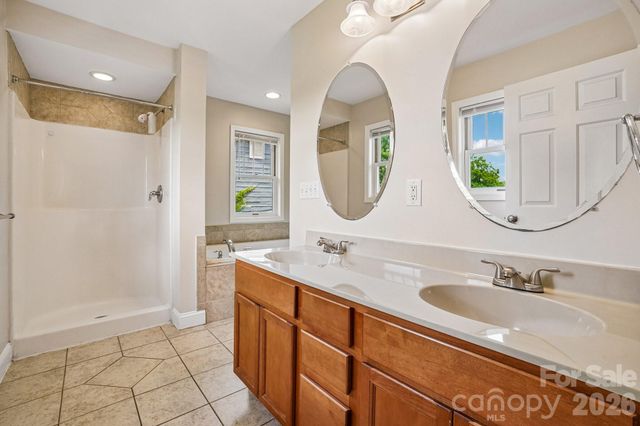 25 Houston Street, Asheville, NC 28801