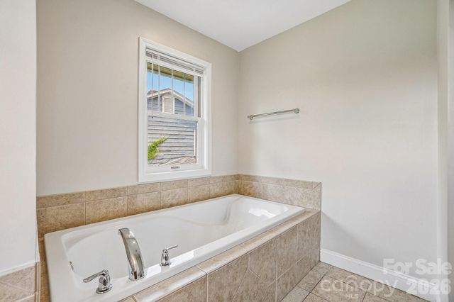 25 Houston Street, Asheville, NC 28801
