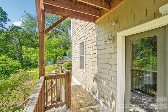 25 Houston Street, Asheville, NC 28801
